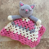 Doudou de crochet para bebés en forma de gatito
