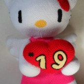 Kitty corazon Gigante